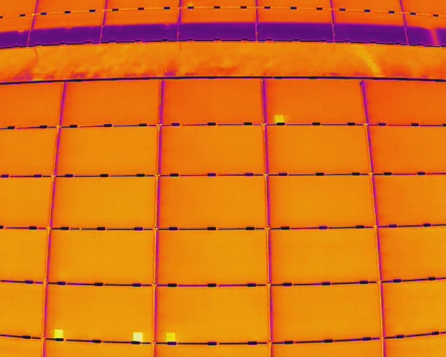 Inspection thermique drone panneau solaire et bâtiment Hérault